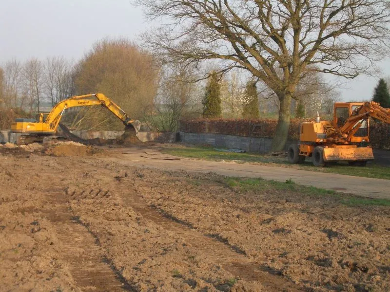 Korporal Bagger bei Erdarbeiten auf einer Baustelle